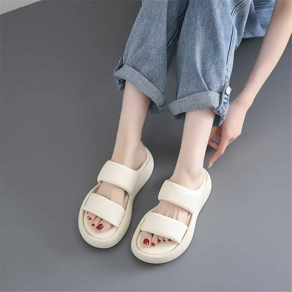 Size 39 Strips Summer Shoes Sa - Pilates Yoga Difference recensione e prezzo