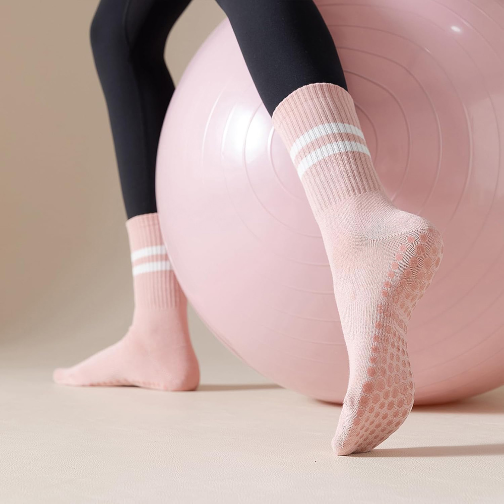 Yoga Pilates Socks with Grips  - Pilates Yoga And Barre recensione e prezzo